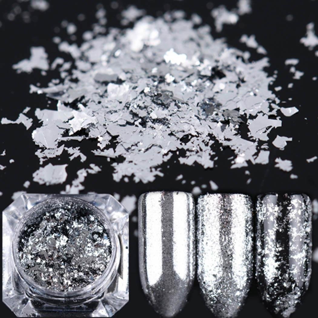 Белый маникюр с блестками