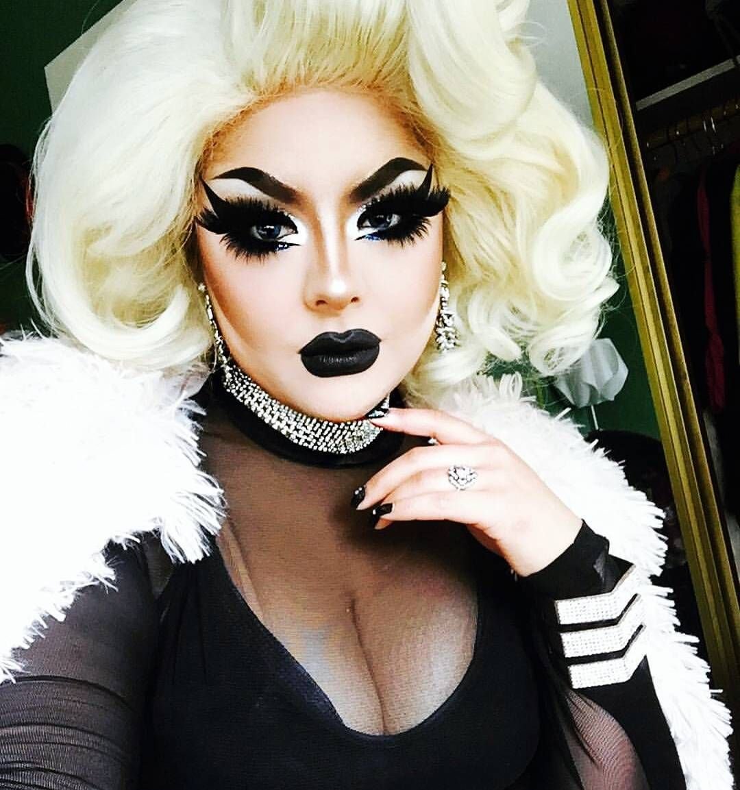 Дарк Квин макияж мужчина