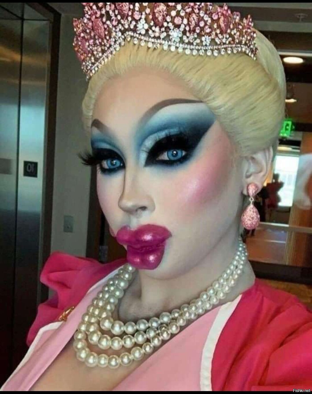 Ужасный макияж