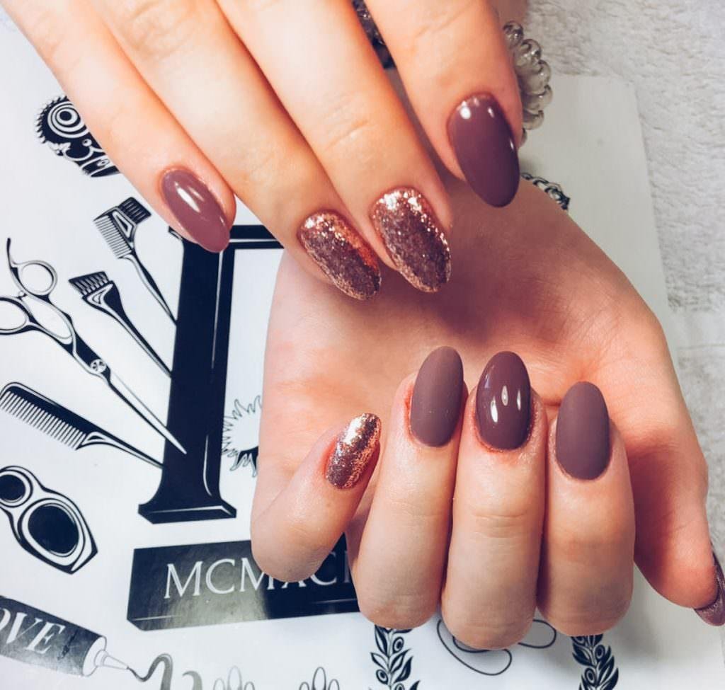 Маникюр градиентный бежевый