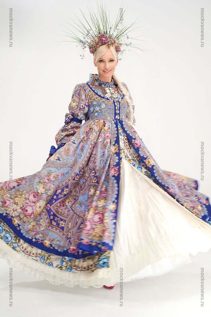 Платье из платков павлопосадских Зайцев