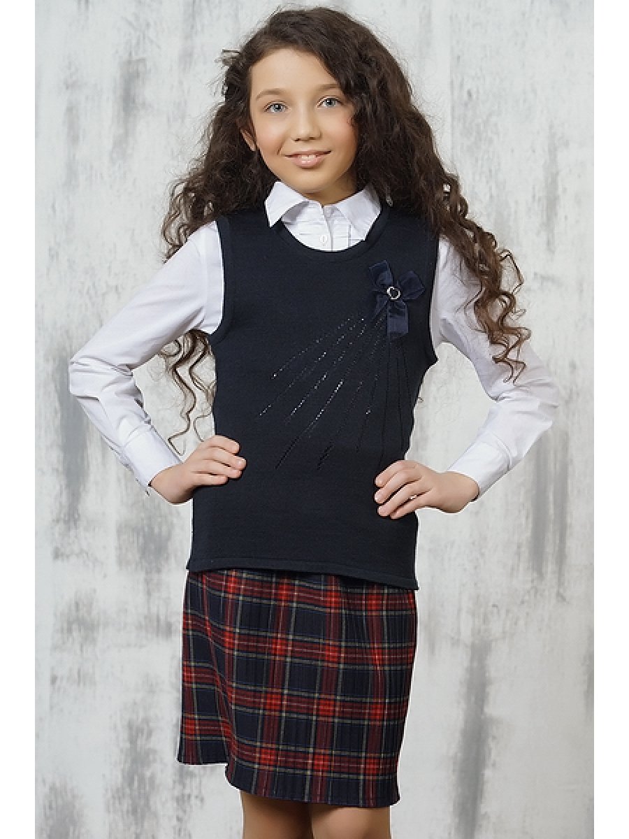 Вязаный жилет для школьника