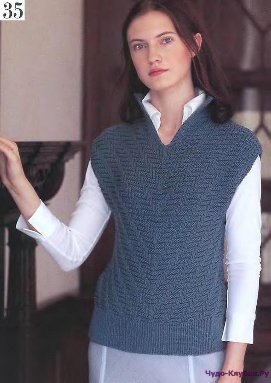 Вязаная жилетка