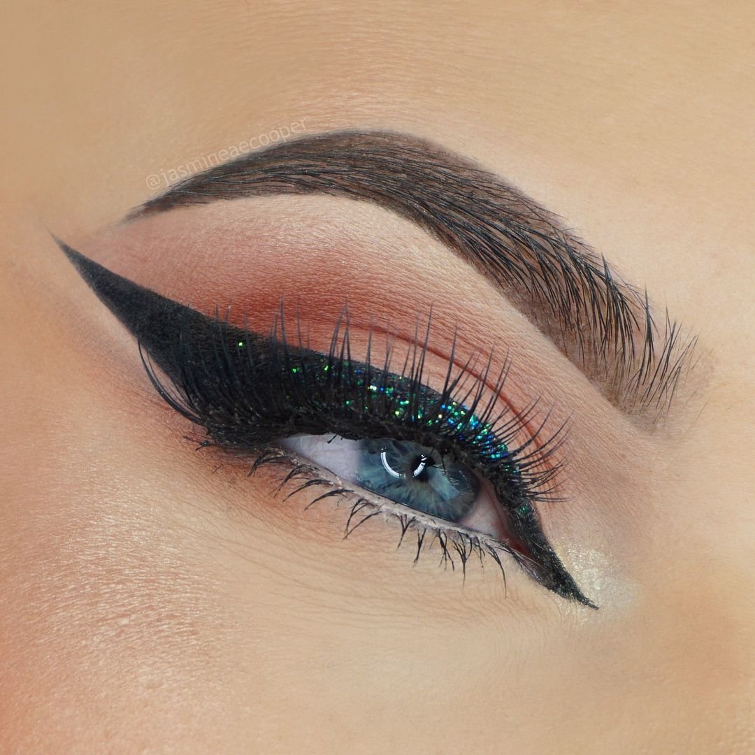 Оранжевый макияж глаз