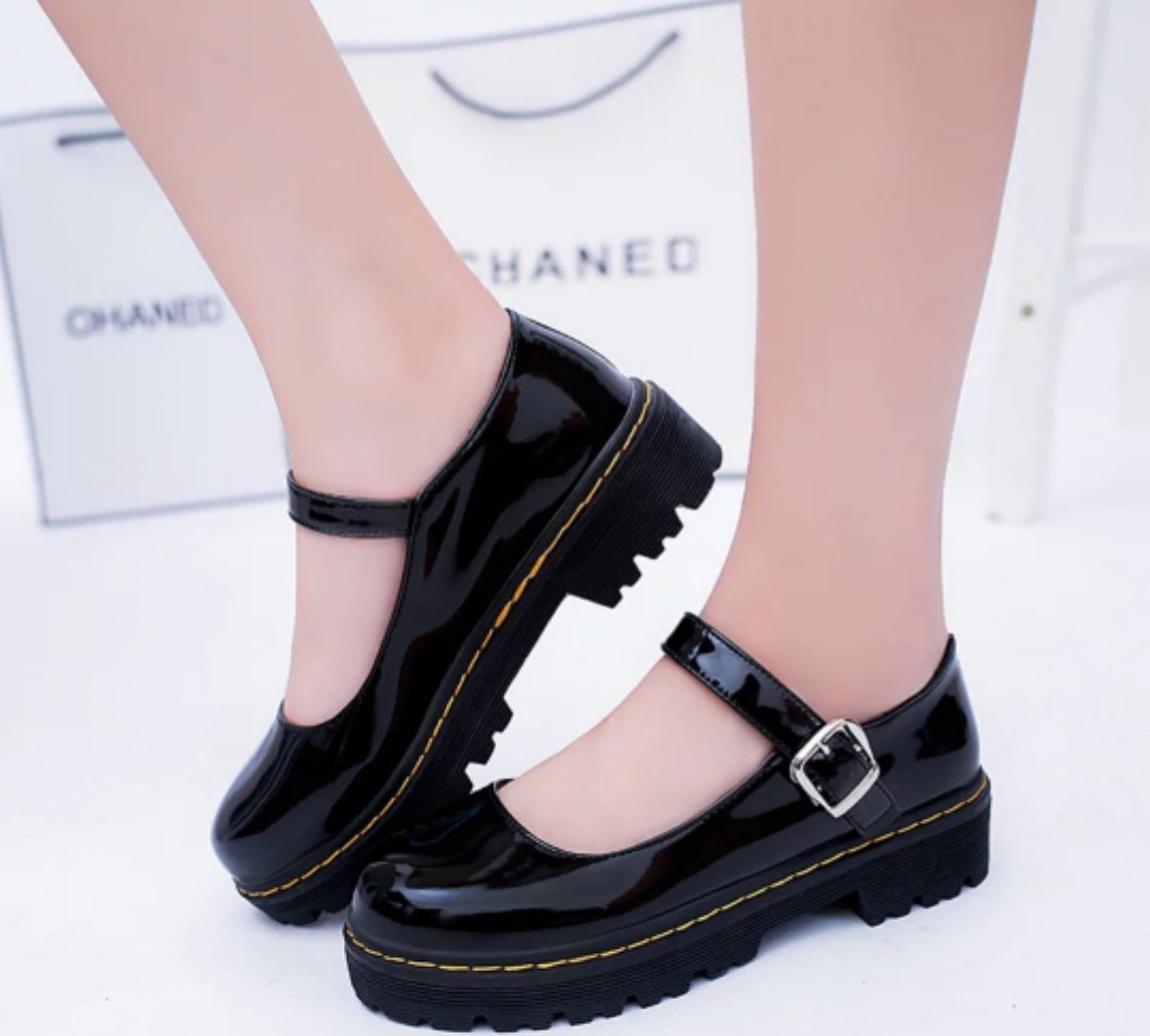 Японские школьные туфли