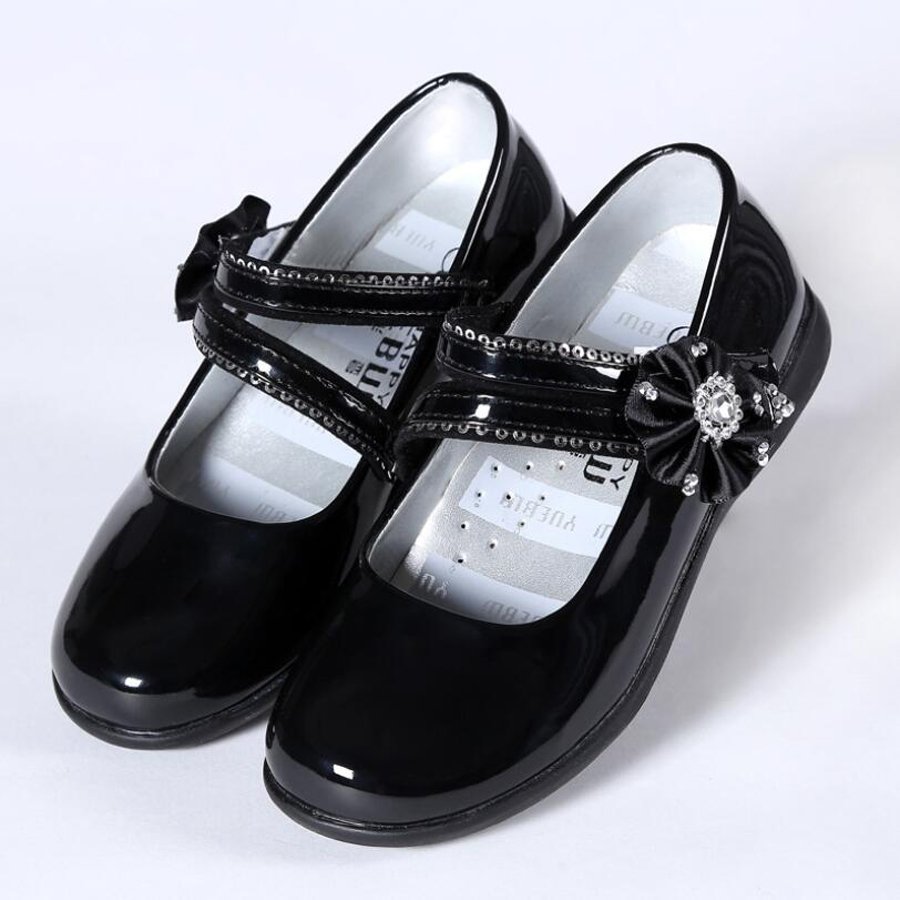 Детские туфли