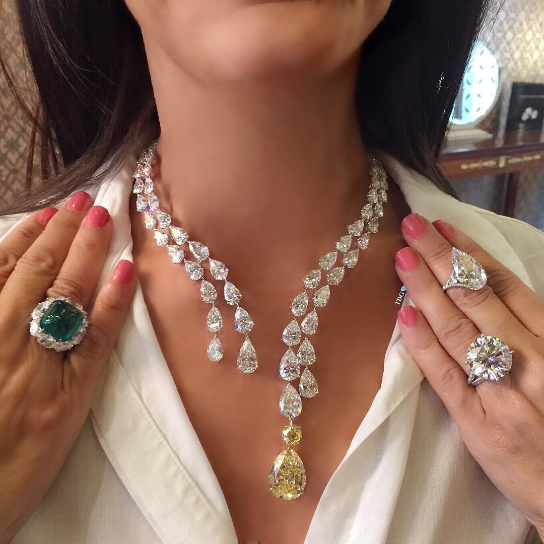 Роскошь и богатство