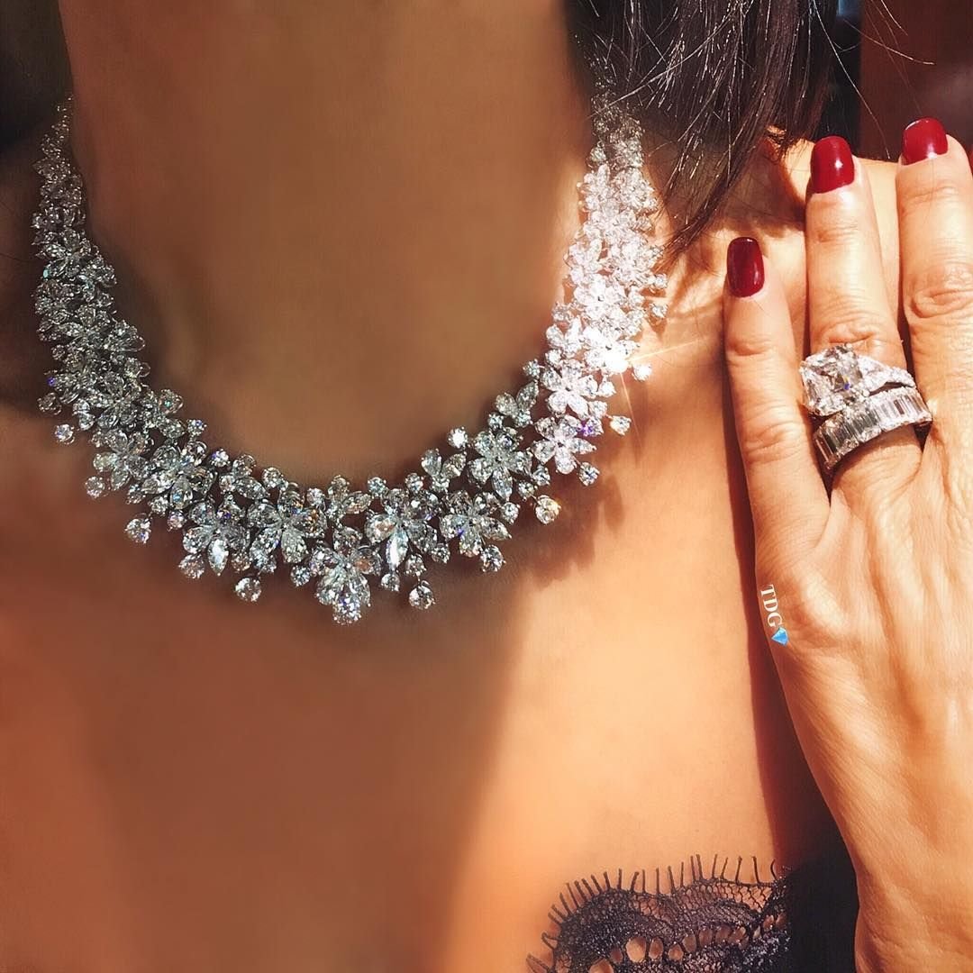 Бриллиантовое колье