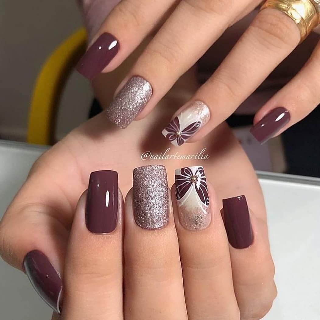 Лилово-коричневый маникюр с дизайном