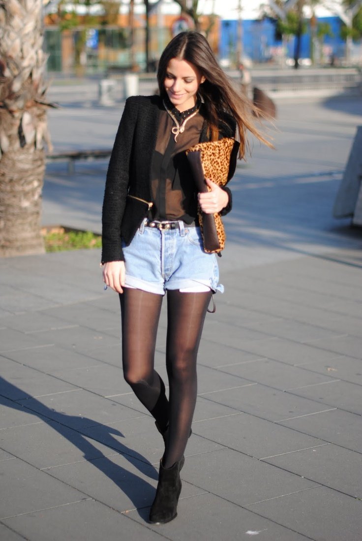 Кожаные шорты с ботфортами