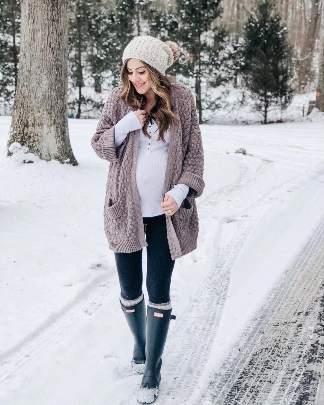 Стильная одежда для беременных зима