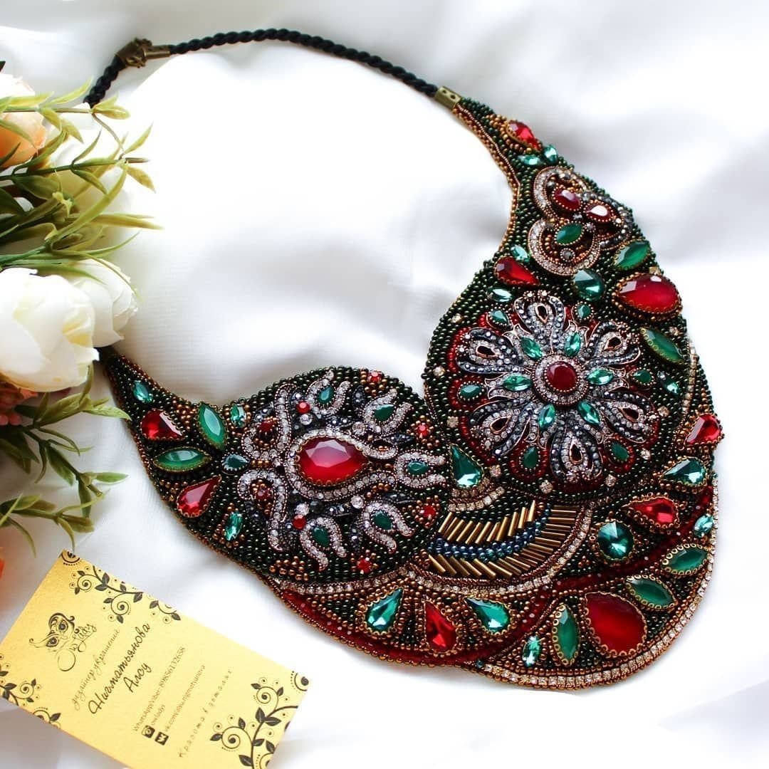 Национальные женские украшения