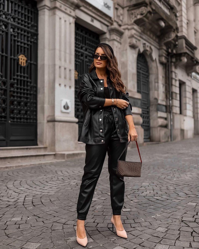 Кожаные штаны женские Луки