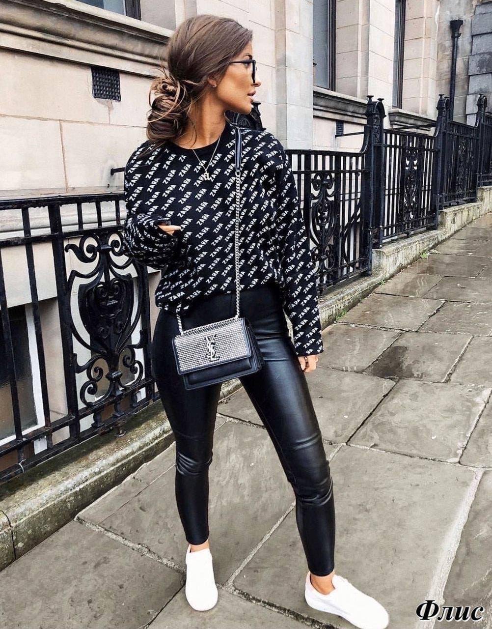 Образ с кожаными штанами