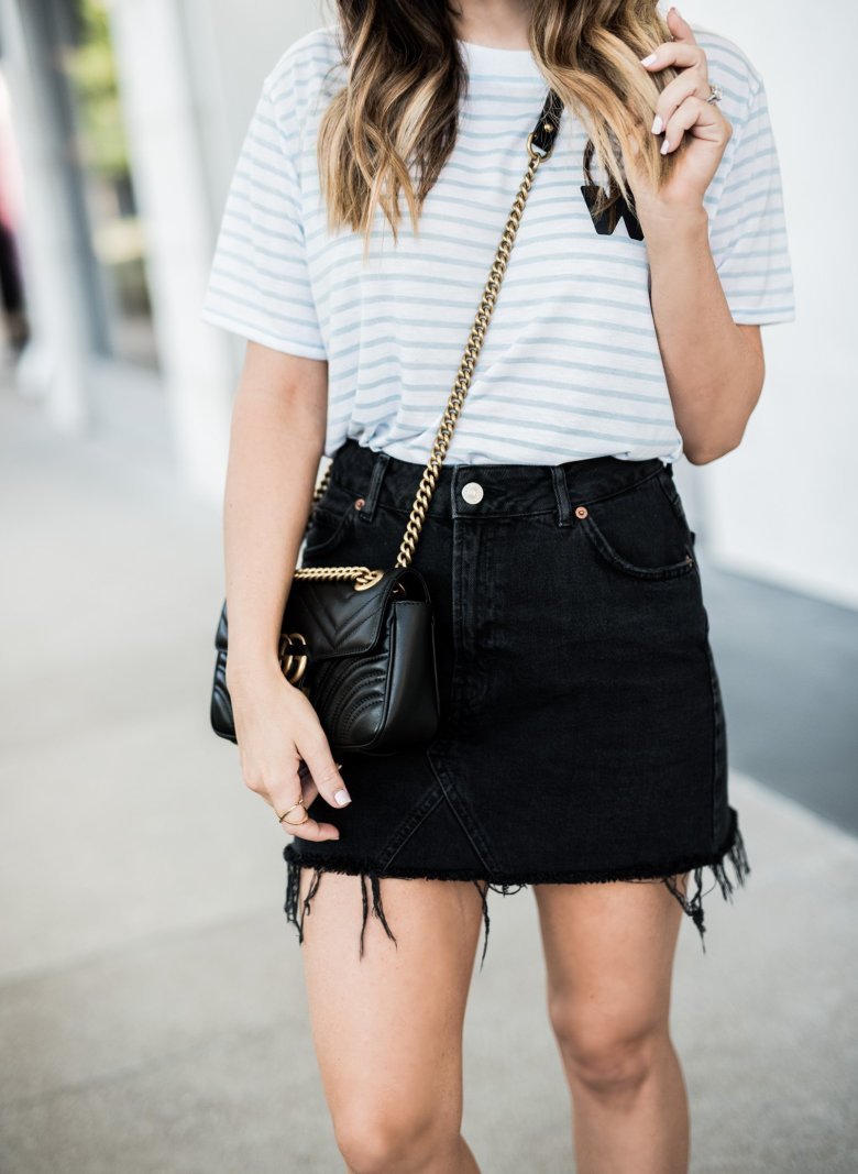 Короткая кожаная юбка