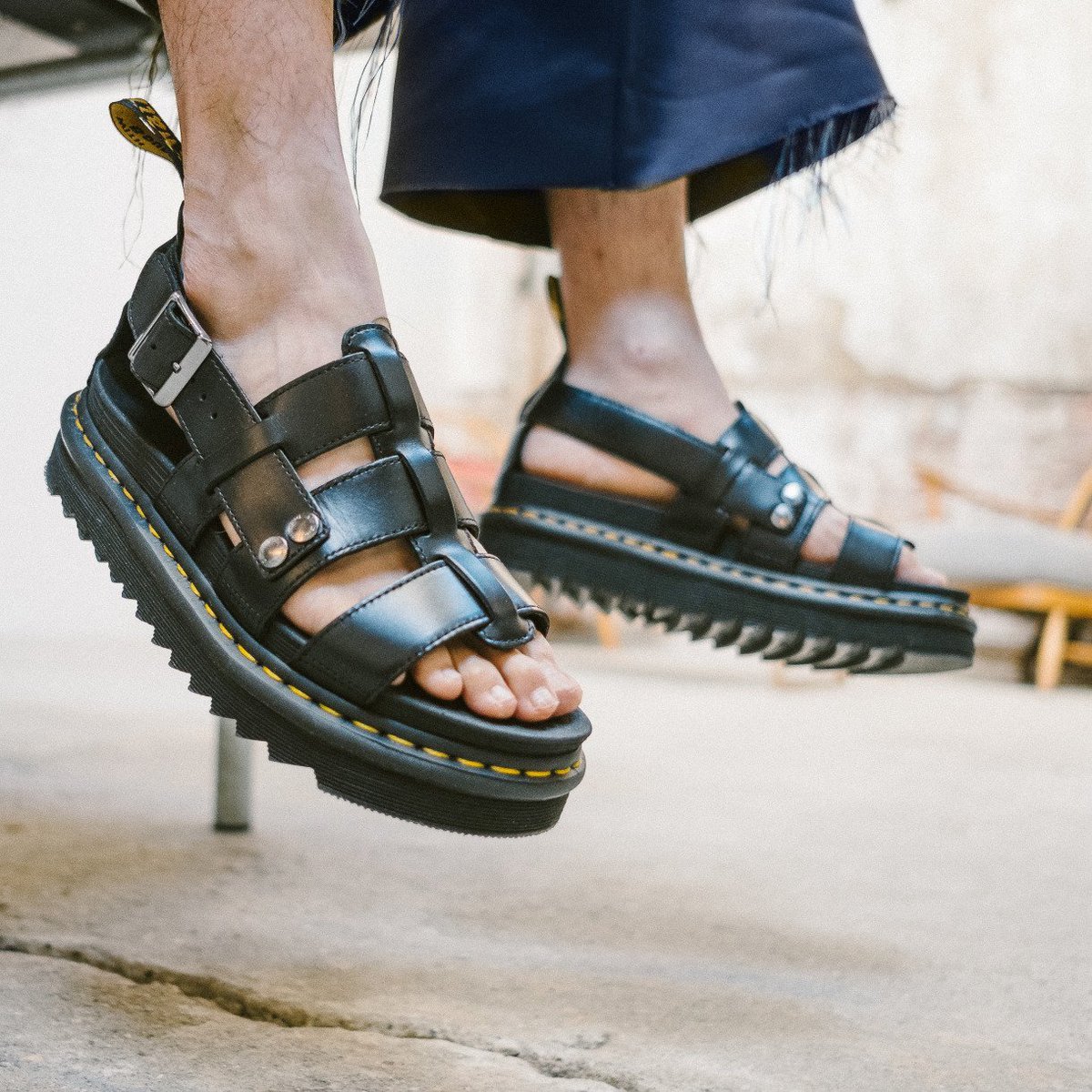 Модные мужские сандали