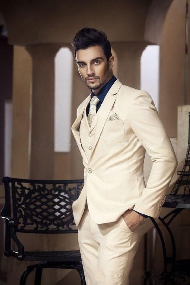 Стильный костюм