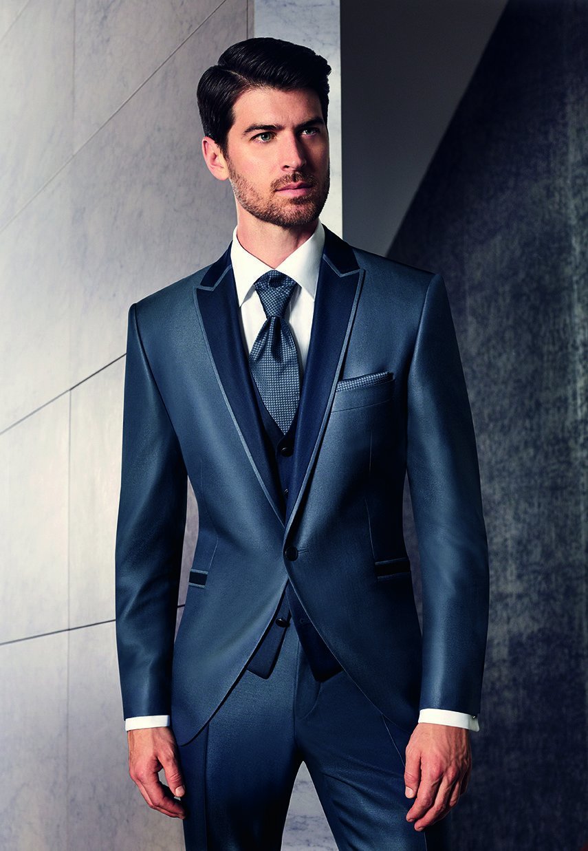 Костюм мужской