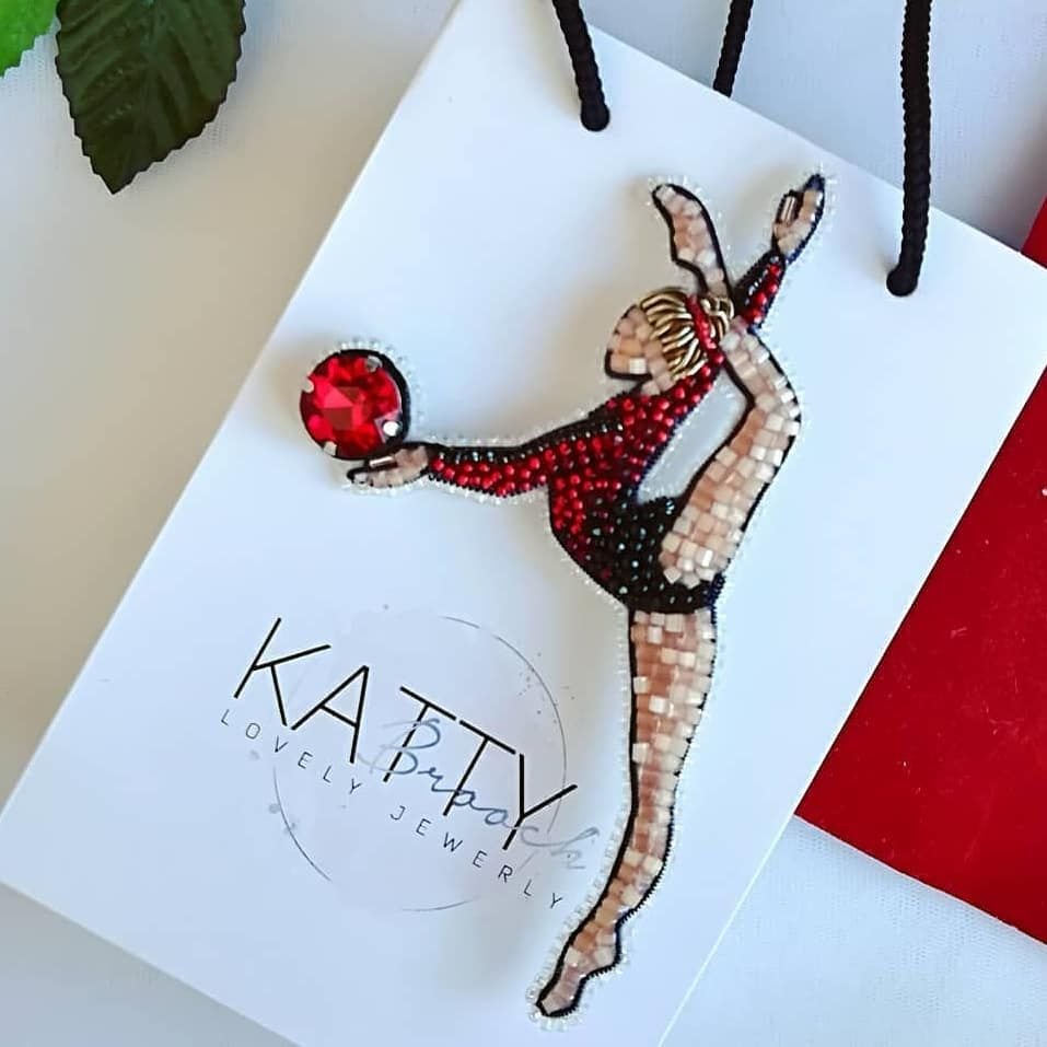 Кулон в виде кошки