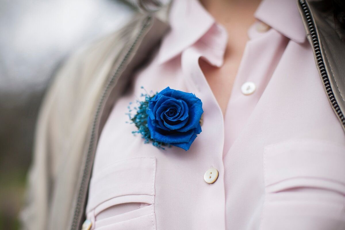 Брошки в голубых тонах