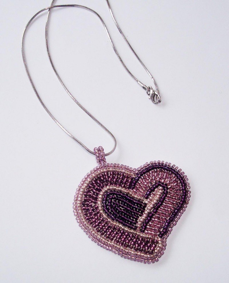 Подвеска из бисера