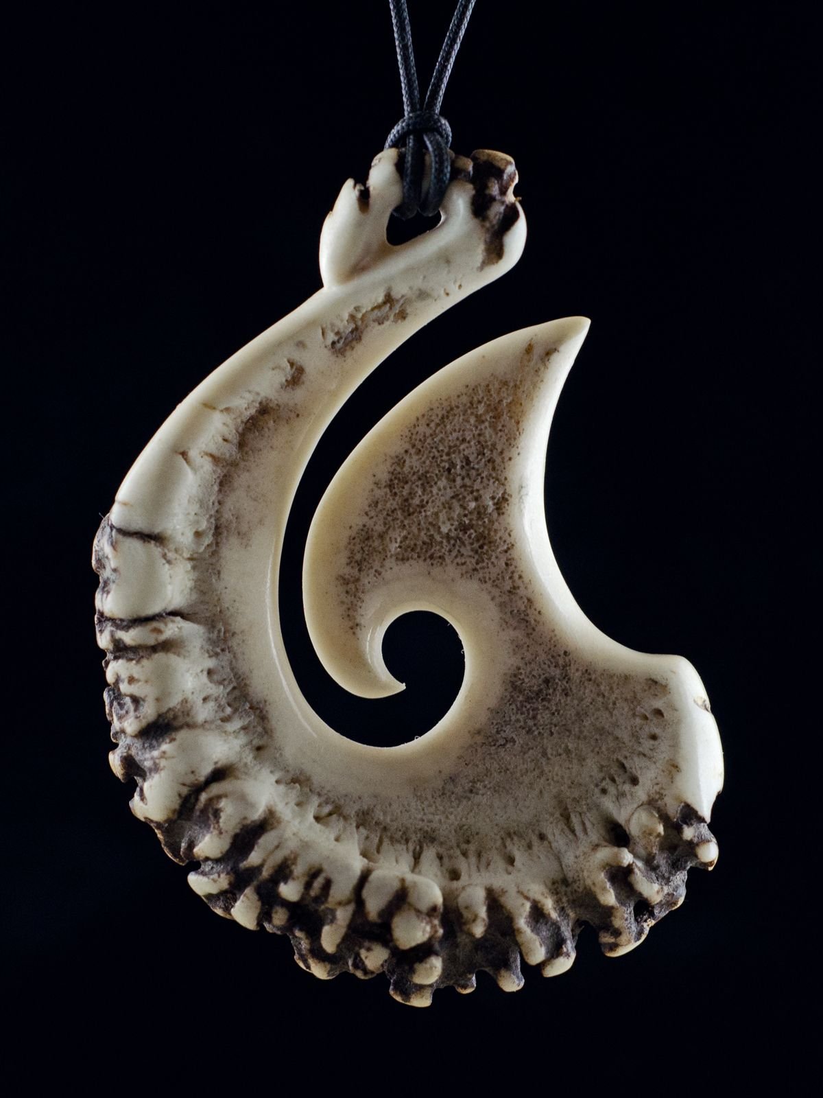 Украшения из оленьего рога