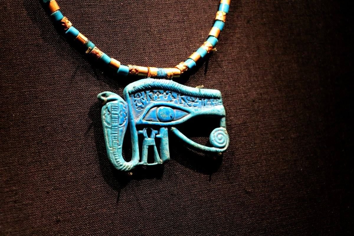 Древнеегипетские символы, Лотос, скарабей