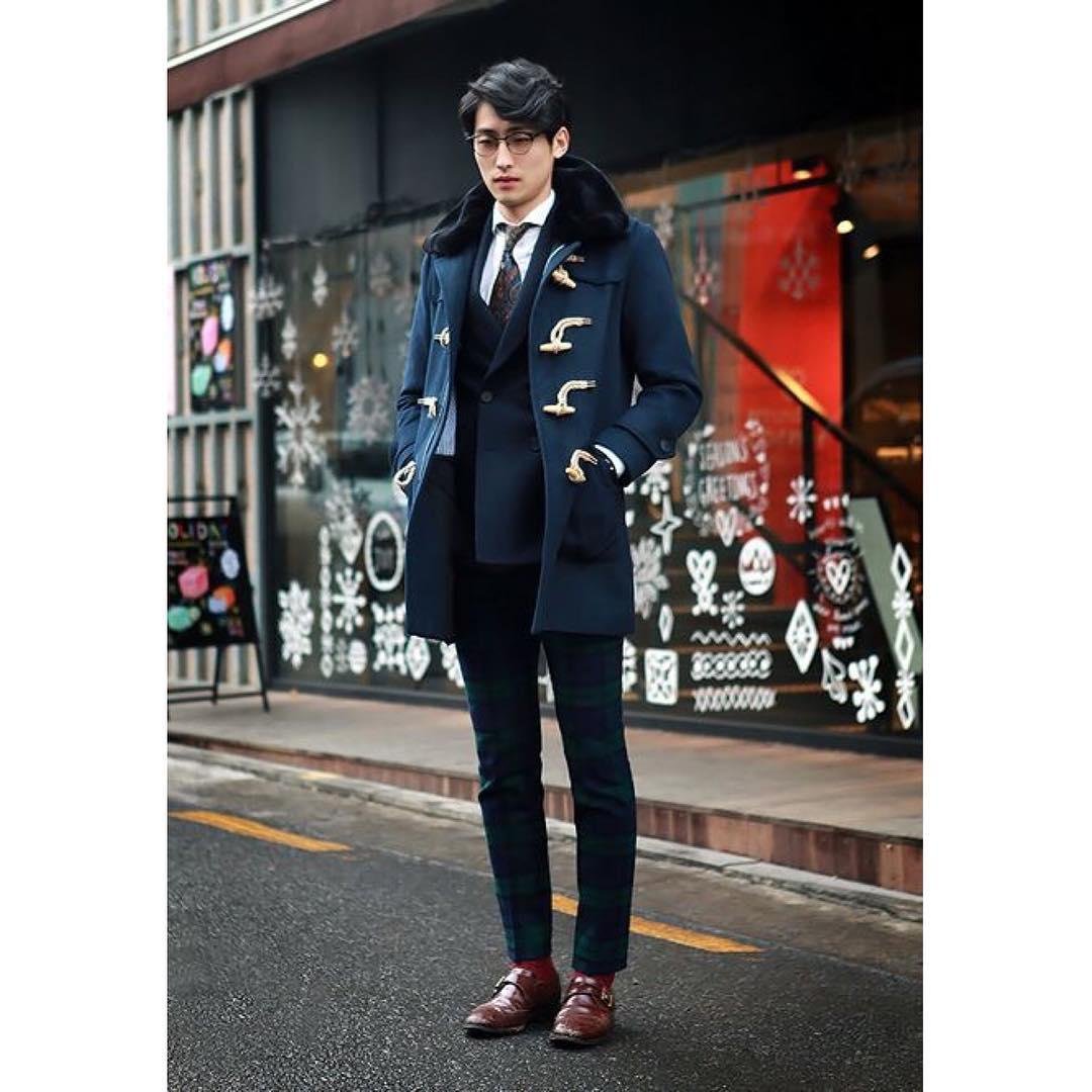 Стиль с пальто мужчине в Корее