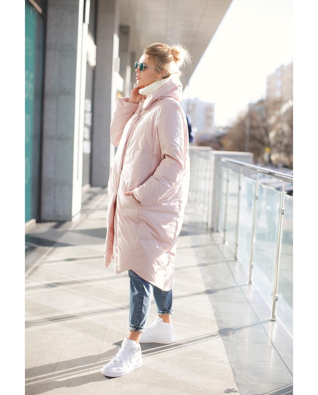 Модный пуховик 2022 светлый