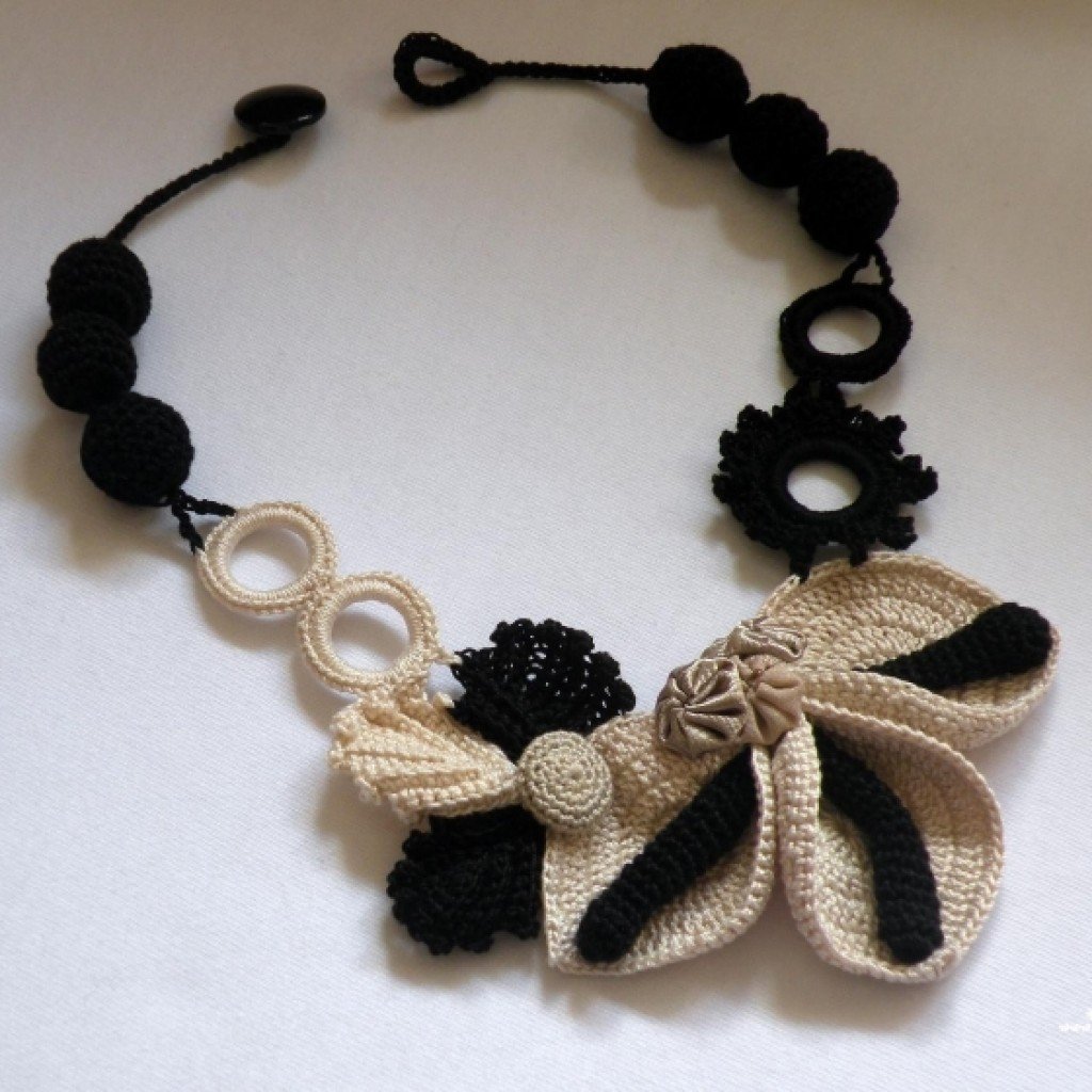 Вязаные украшения