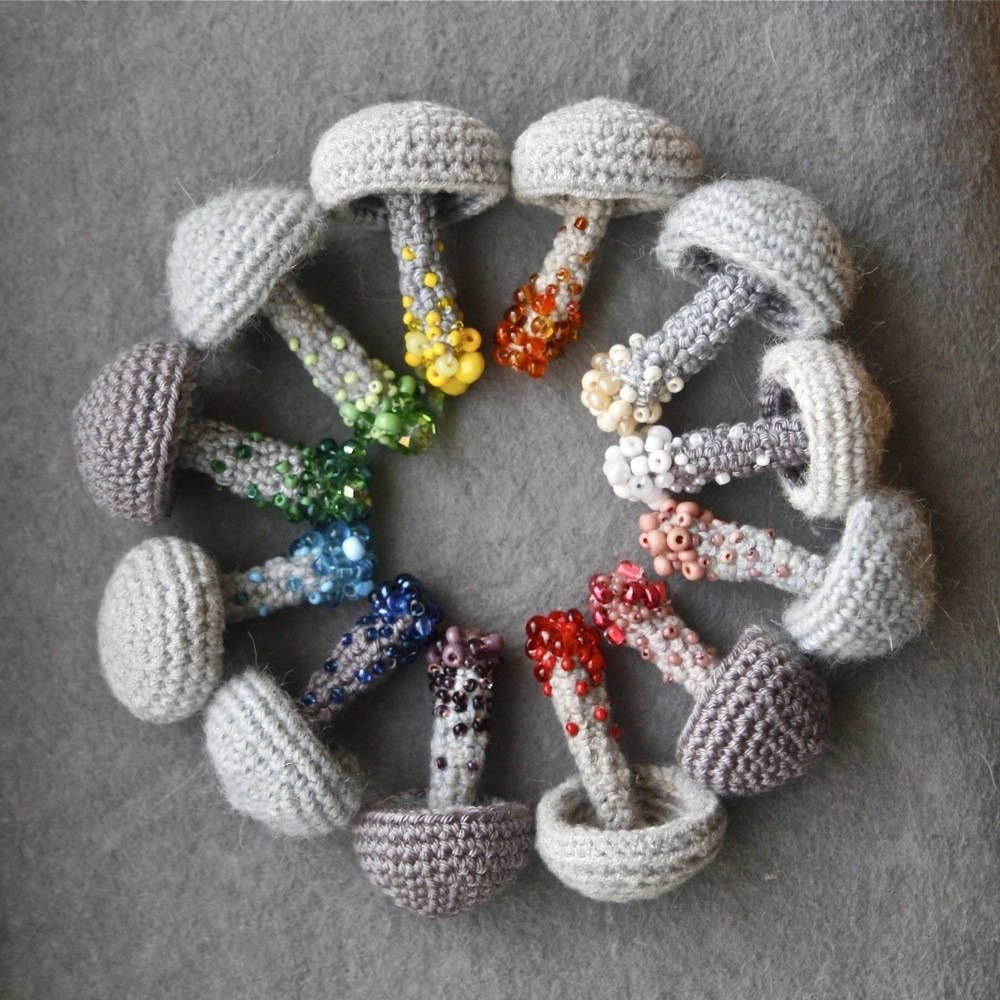 Украшения крючком