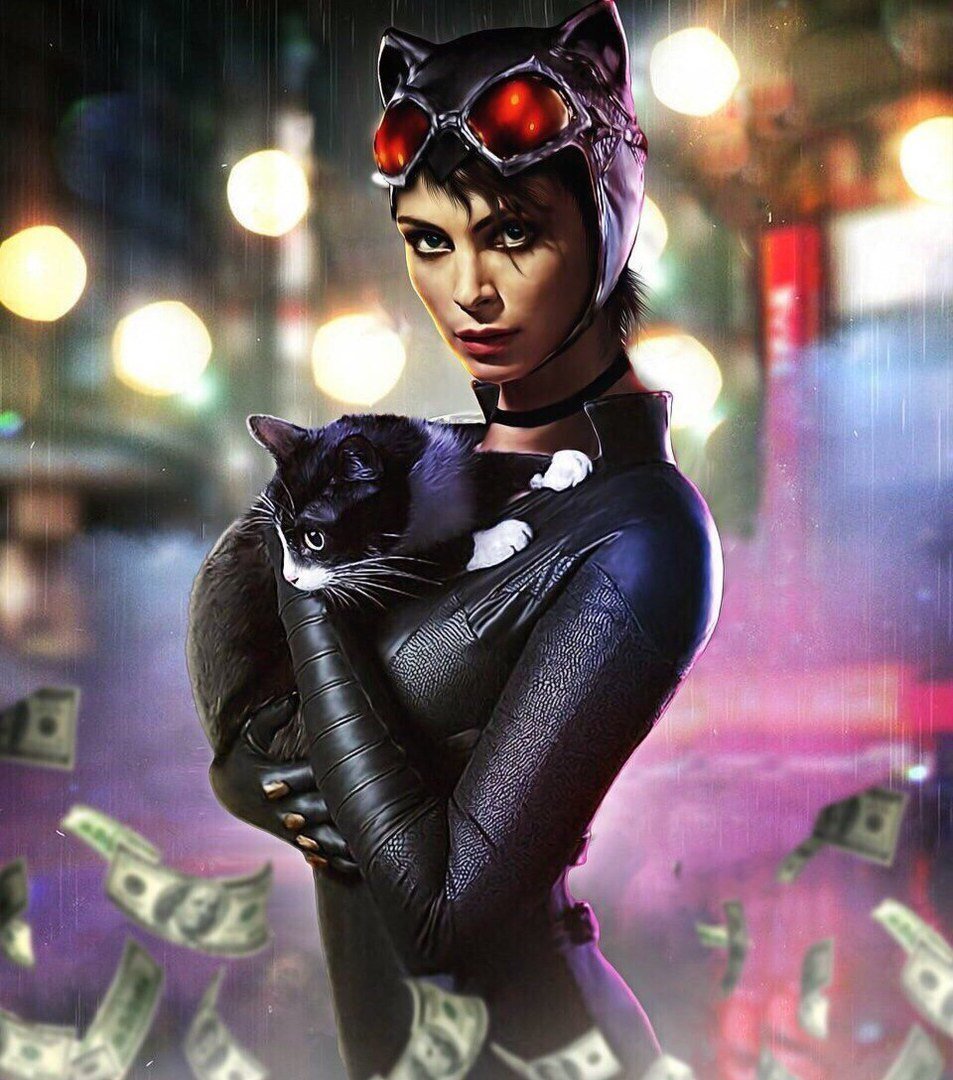 Морена Баккарин с кошкой