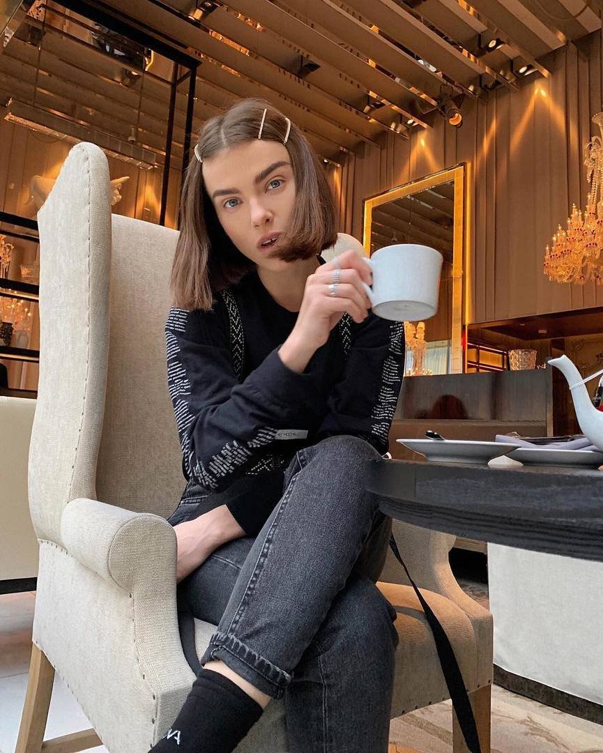 Елена Темникова в купальнике