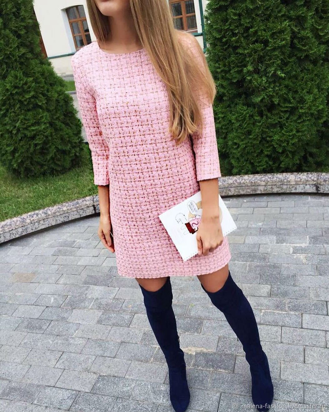 Твидовый костюм Шанель розовый