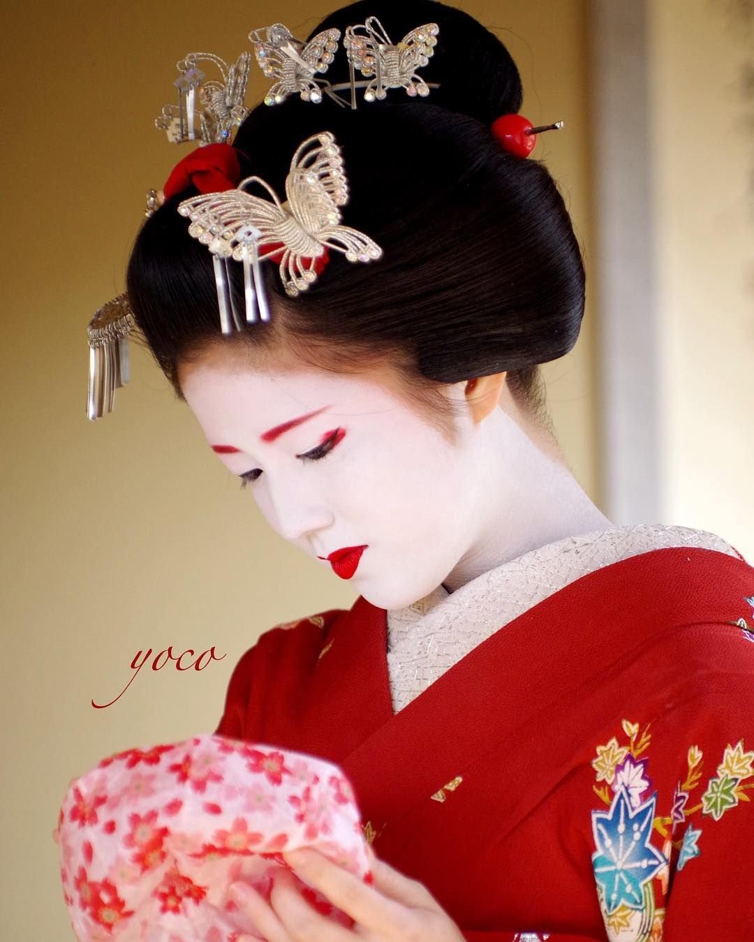 Кацуна гейша Майко