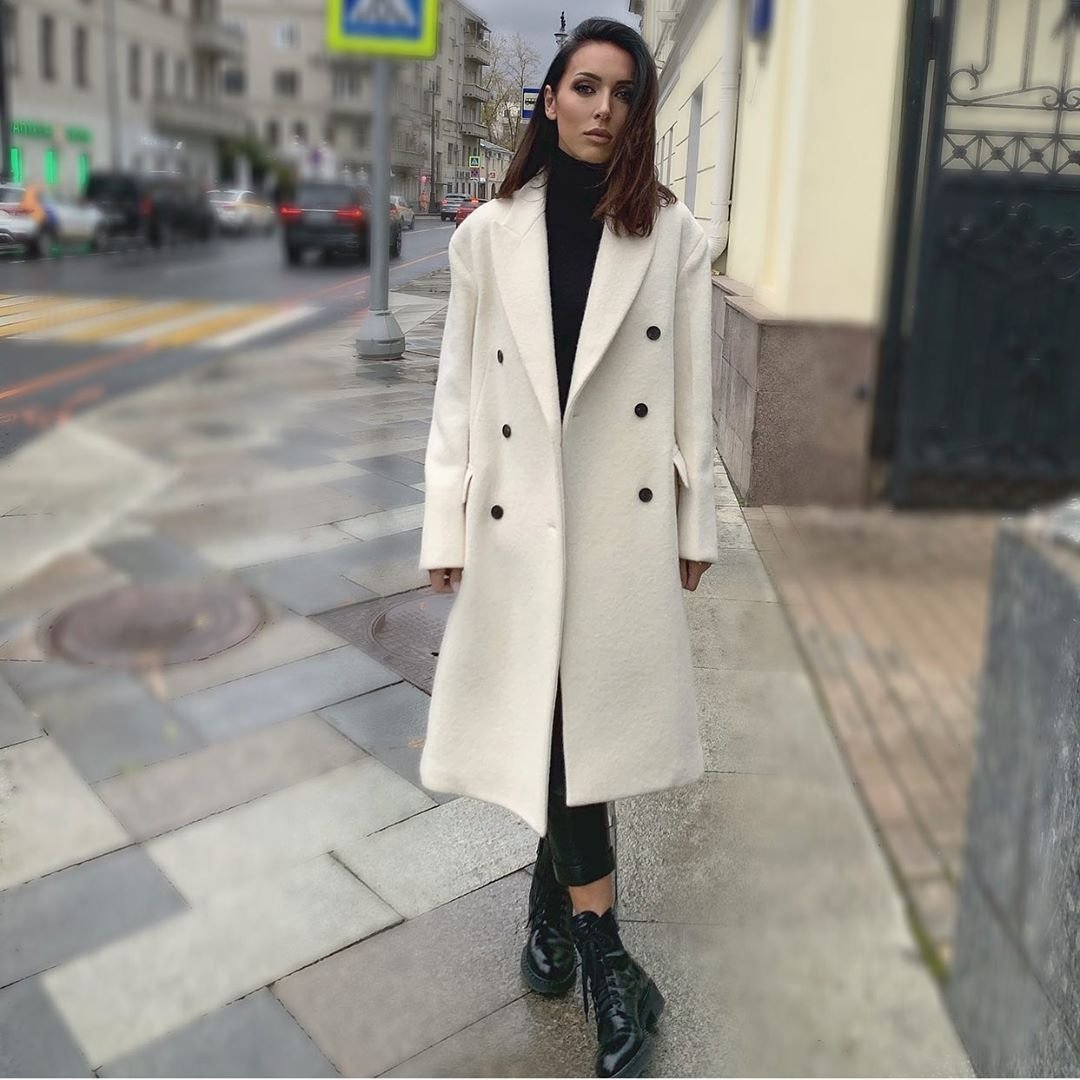 Алсу в пальто фото