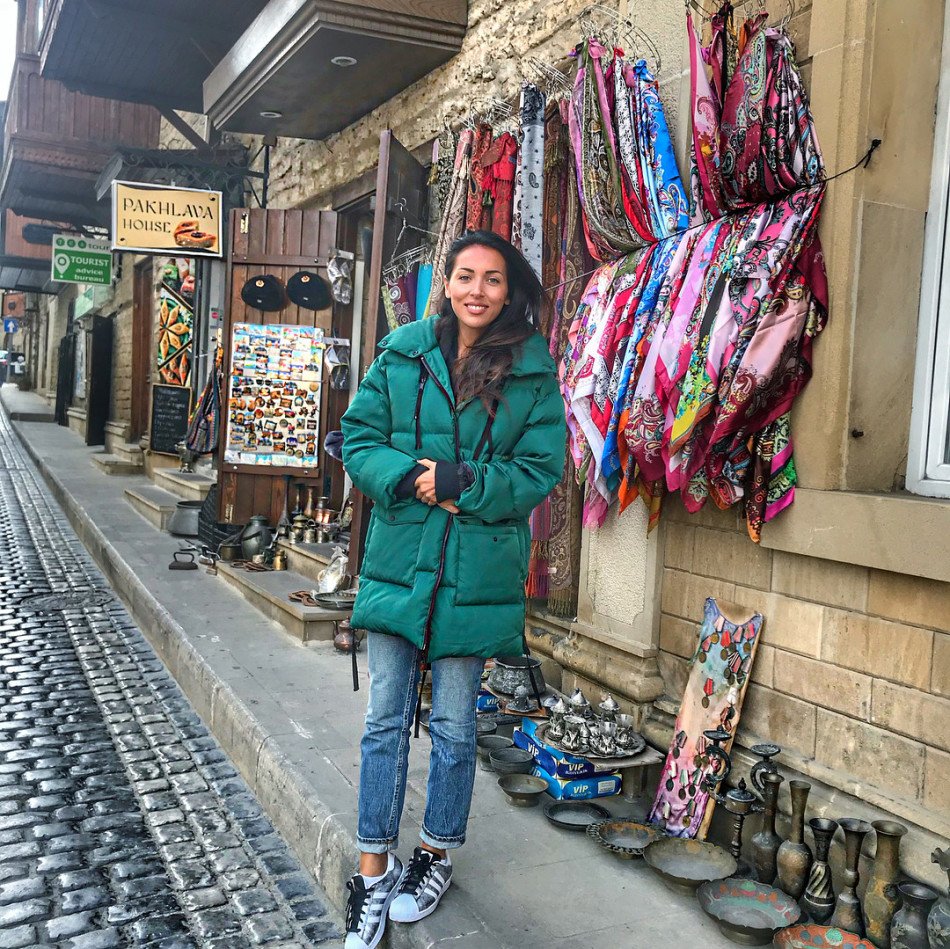 Зимний гардероб певицы Алсу