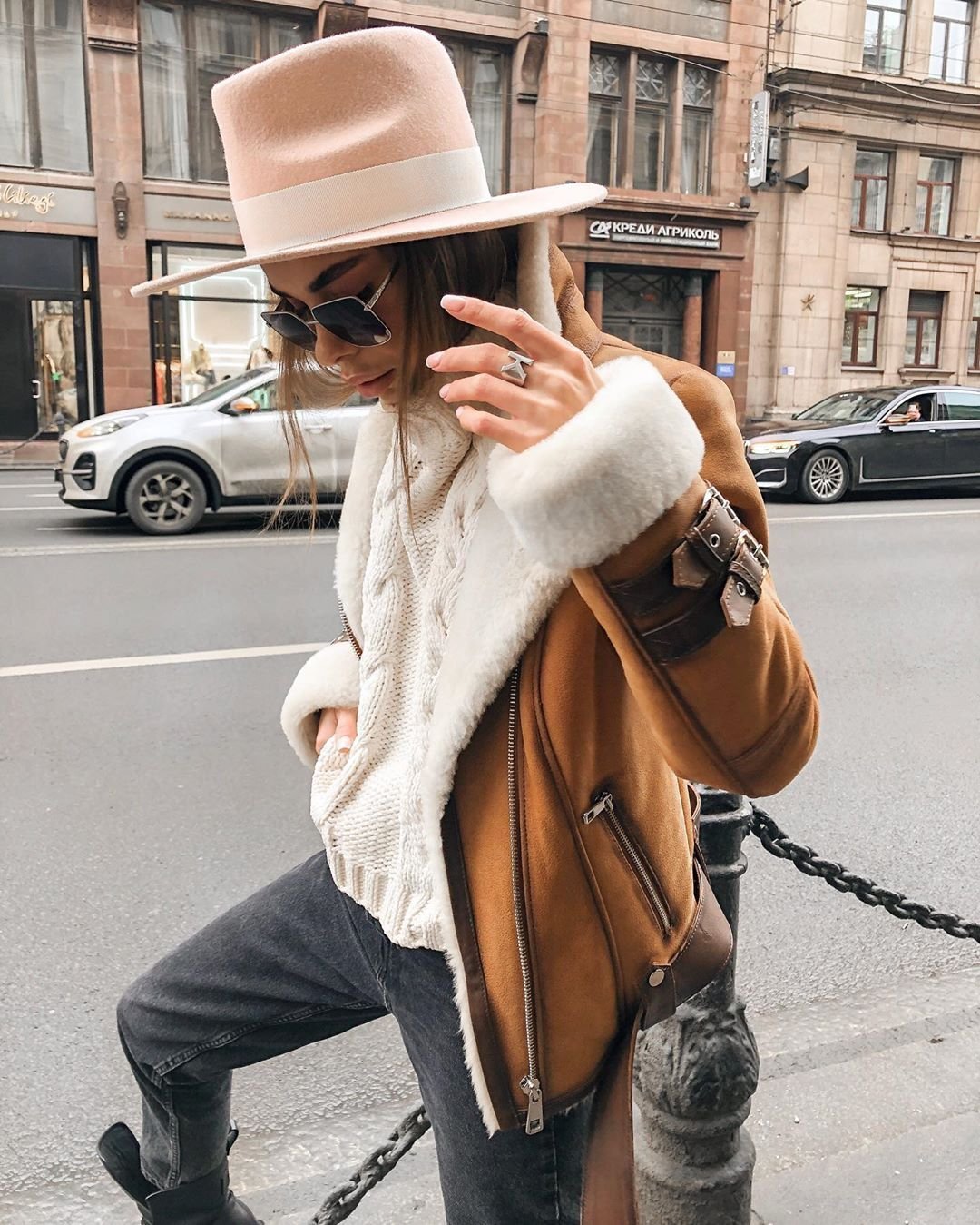 Образы с черной дубленкой