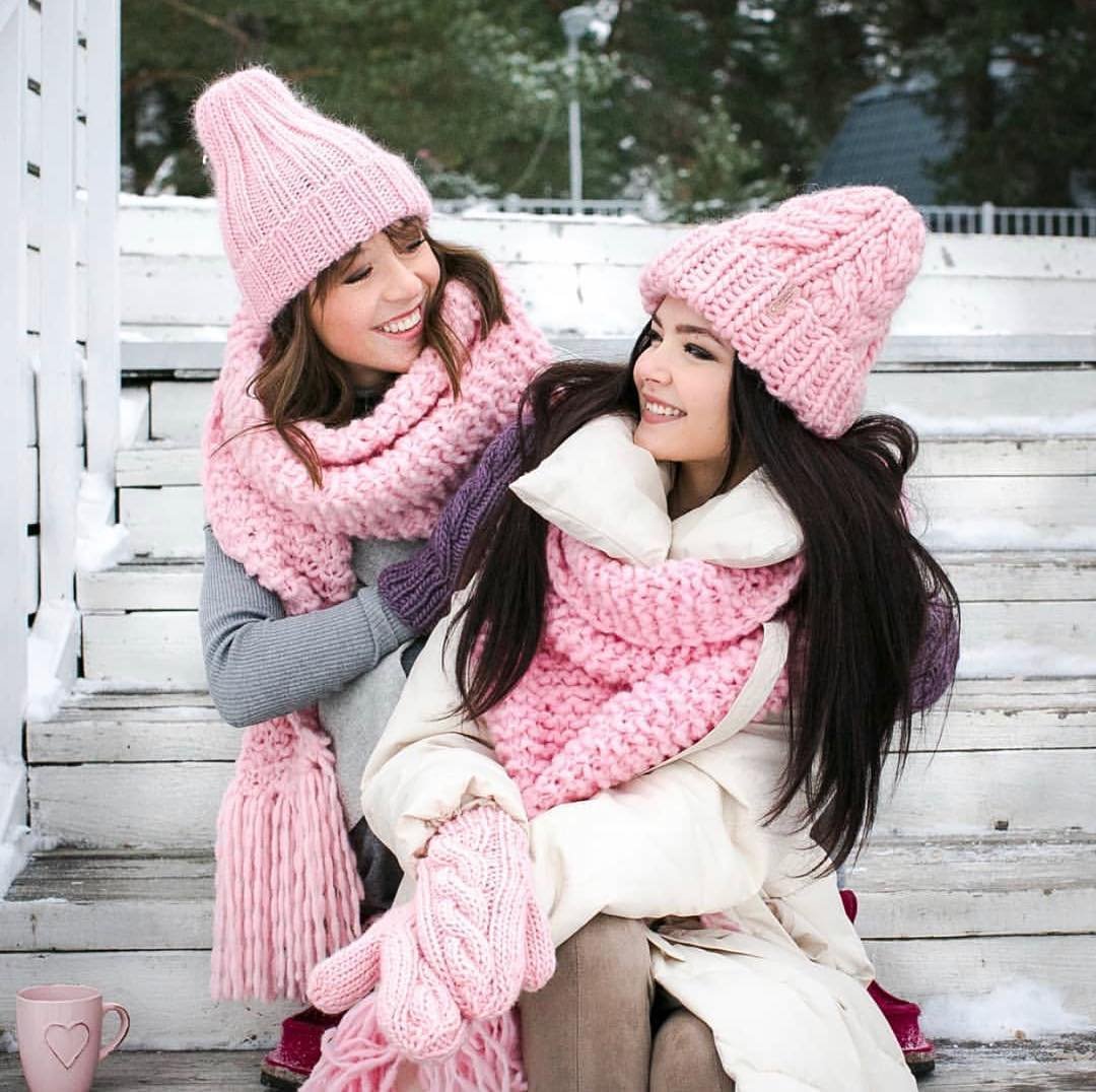 Шапка для Снегурочки вязаная