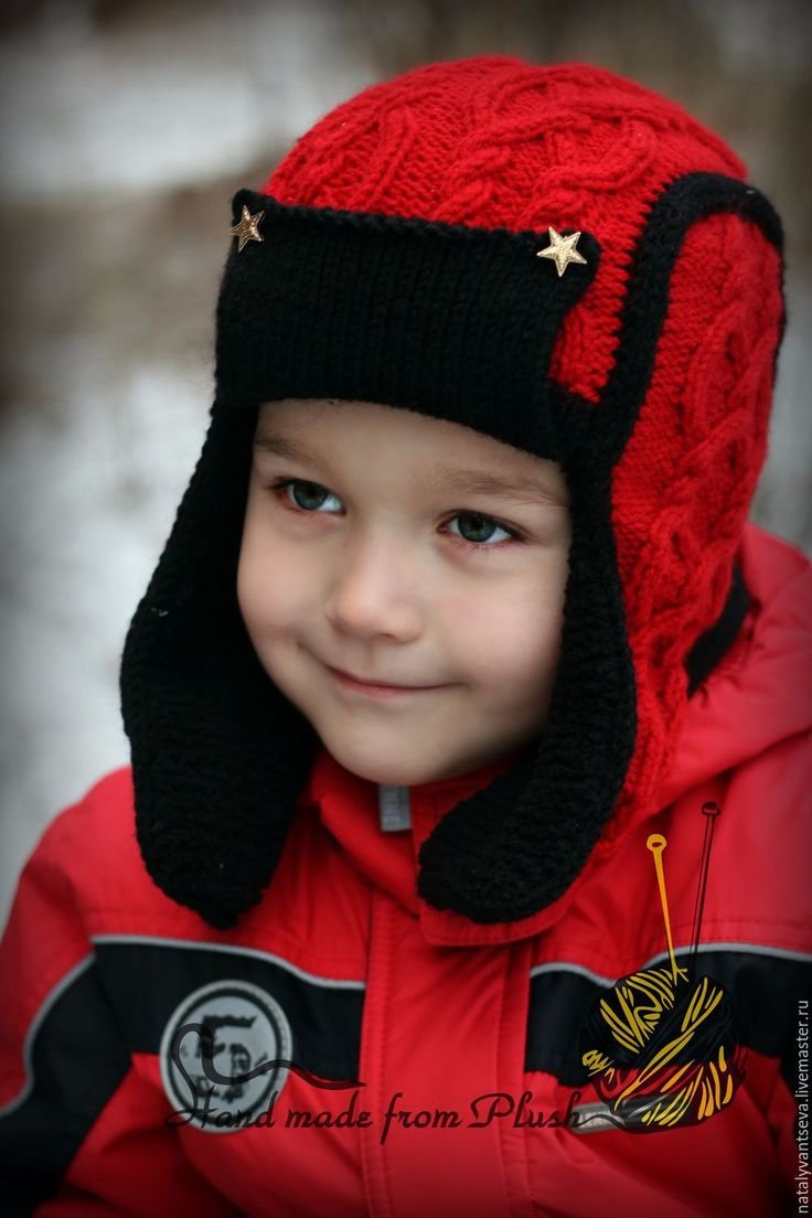 Шапка с очками модная