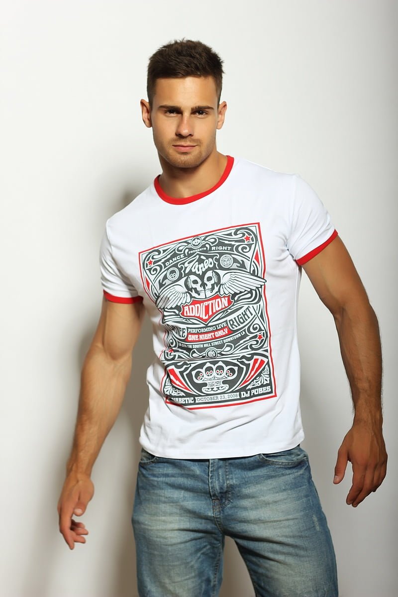 Красивые футболки мужские