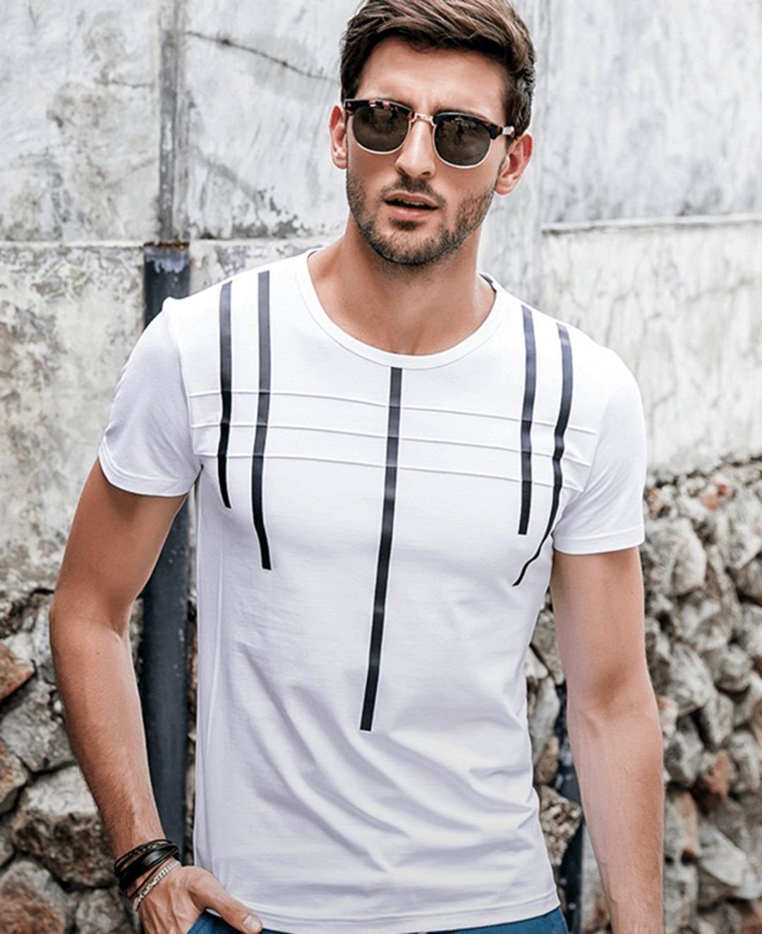 Белая футболка мужская