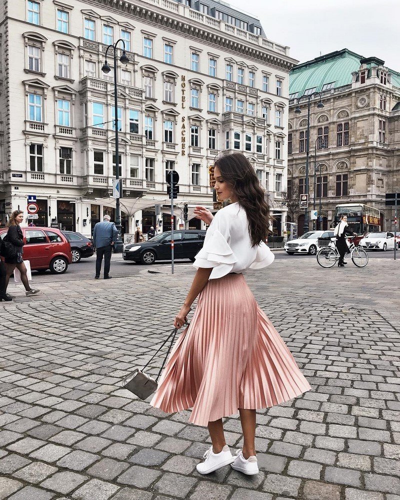 Юбка миди в бельевом стиле