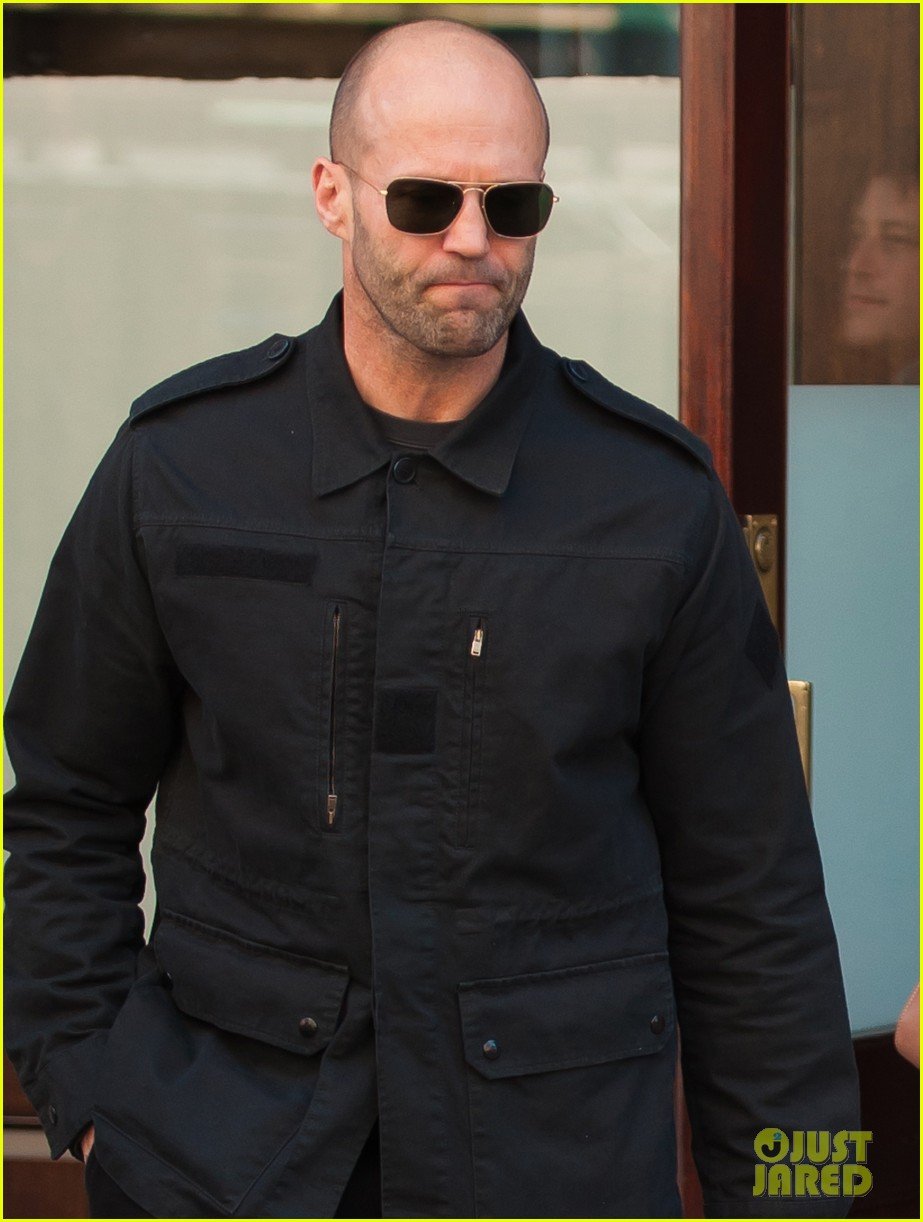 Джейсон Стэтхэм в костюме адидас