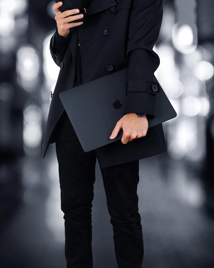 Черное пальто Эстетика