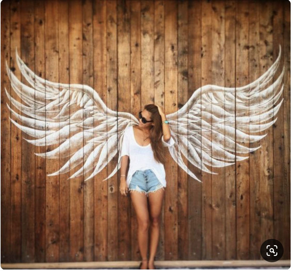 Ангела молодая