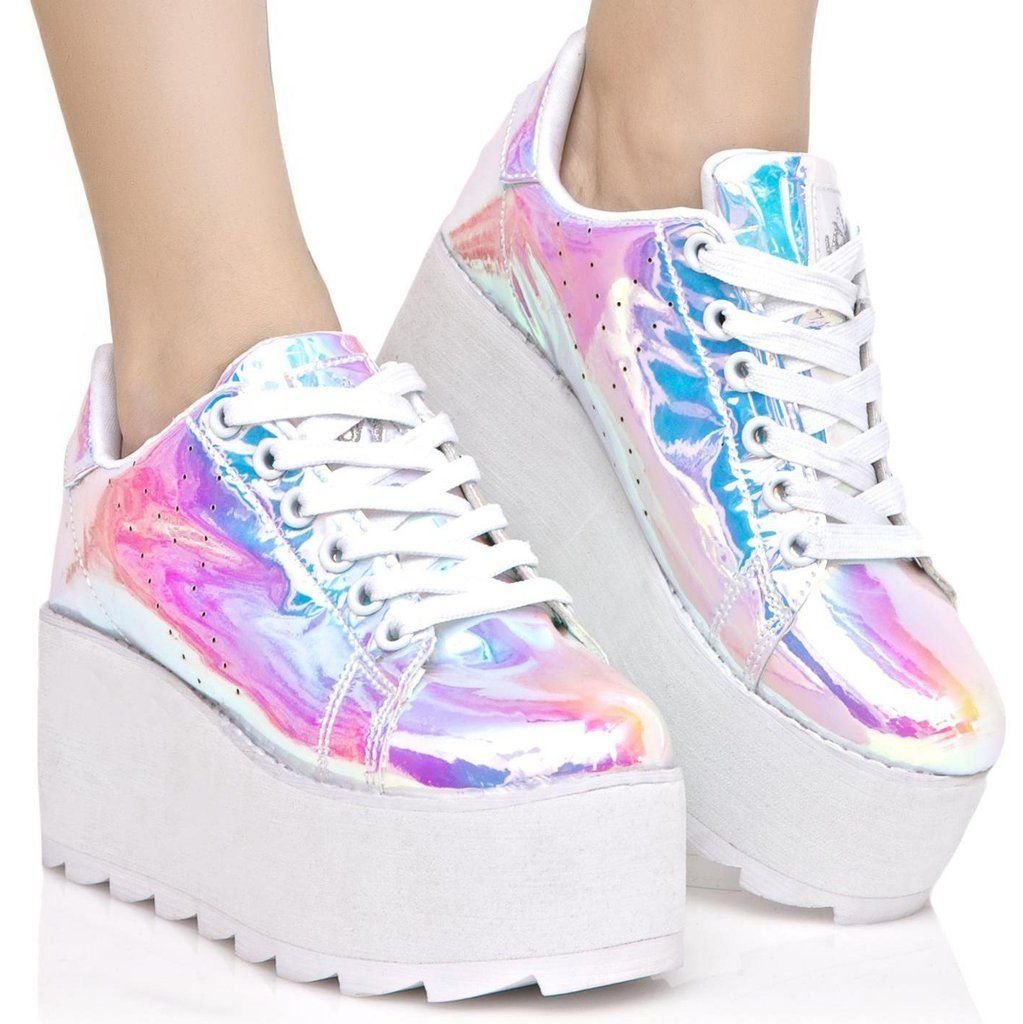 Кроссовки на большой подошве для девочек