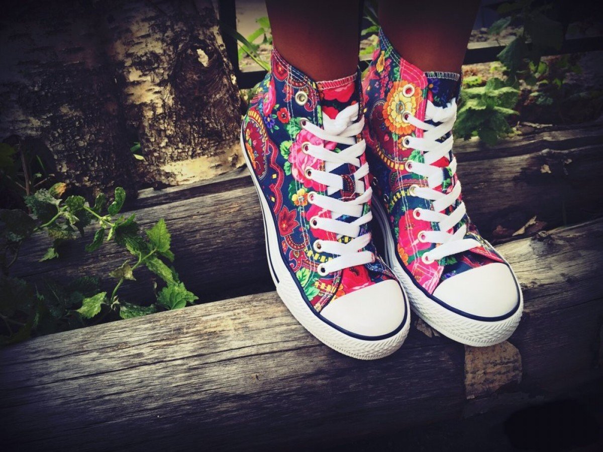 Красивые кеды женские