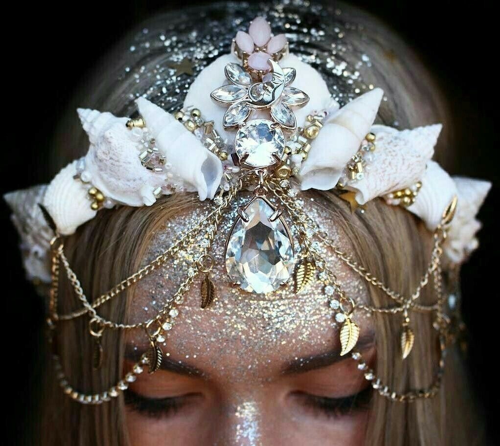 Необычные украшения на голову