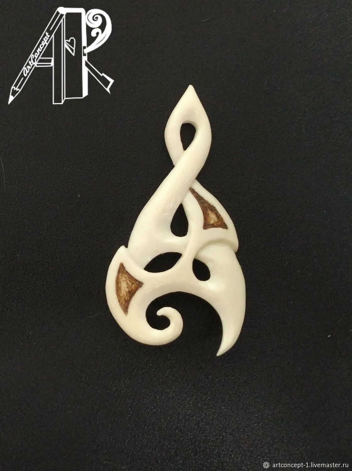Кулон из кости